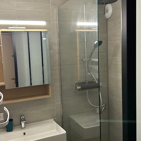 Confortable 2 Pièces Pour 4 Pers, Proche Station - Fr-1-181-2866 Appartement *